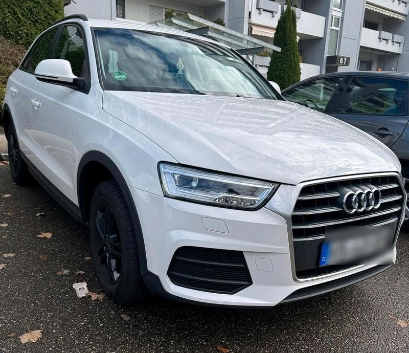 Weiß Gebraucht 2016 Audi Q3 SUV | 13.900 € (Guter Preis) - Bild 1/4