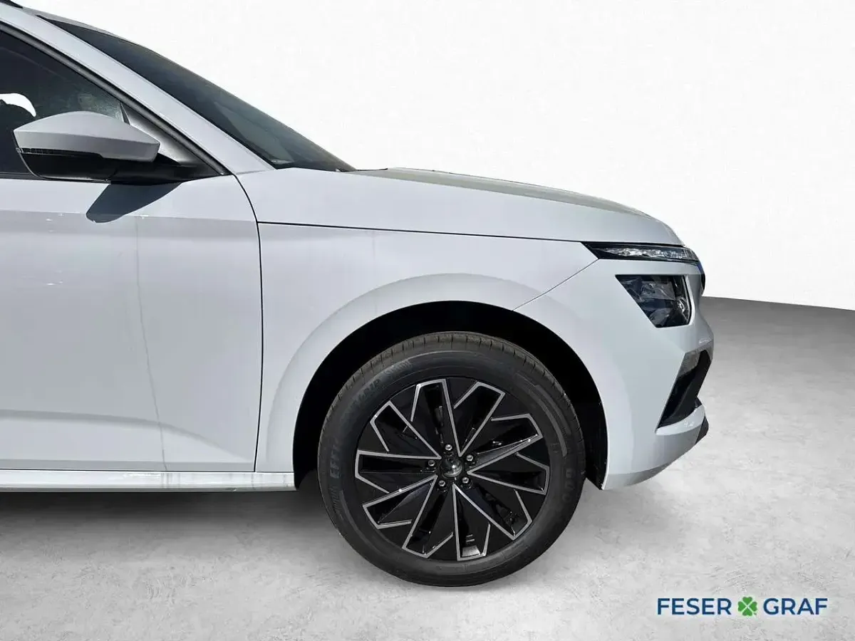 Neu Skoda Kamiq Loft 116 PS (85 kW) 2026 Moon white metallic SUV