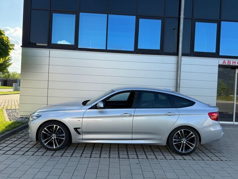 Silber Gebraucht 2019 BMW 330 Gran Turismo M Sport Limousine | 25.999 € (Fairer Preis) - Bild 1/4