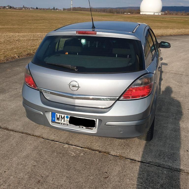 Gebraucht Opel Astra 90 PS (66 kW) 2009 Grau Limousine