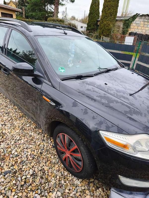 Schwarz Gebraucht 2006 Ford Mondeo Kombi | 1.000 € (Guter Preis) - Bild 1/4