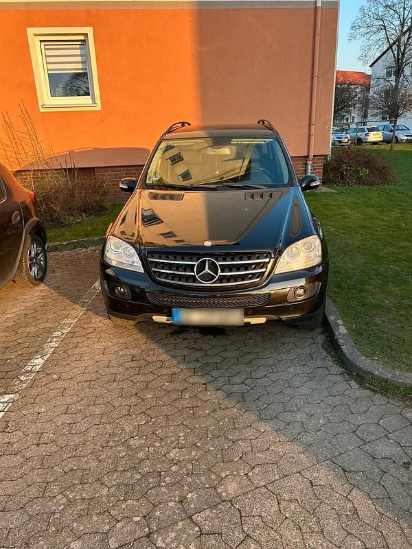 Gebraucht Mercedes ML280 190 PS (139 kW) 2007 Schwarz SUV