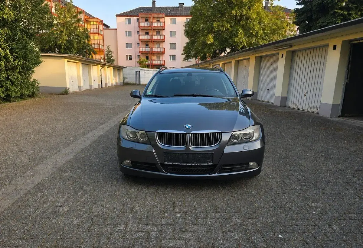 Gebraucht BMW 325 218 PS (160 kW) 2005 Kombi