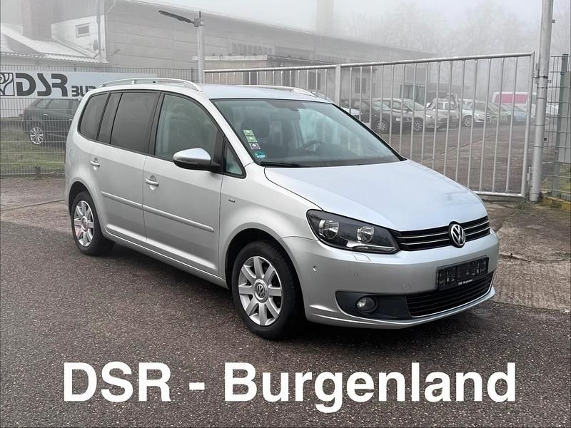 Gebraucht VW Touran Cup 105 PS (77 kW) 2014 Silber Van / Kleinbus