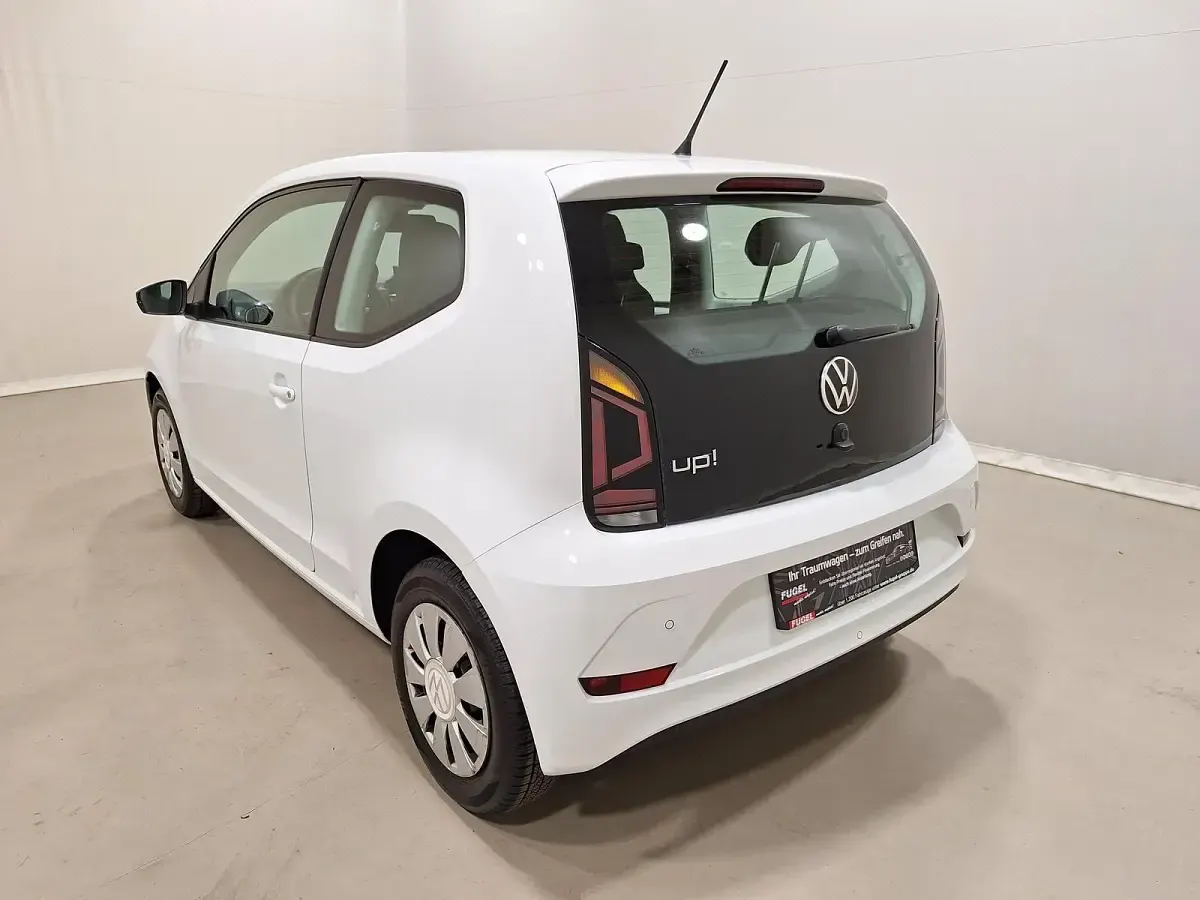 Gebraucht VW up! 65 PS (47 kW) 2021 Weiß Kleinwagen