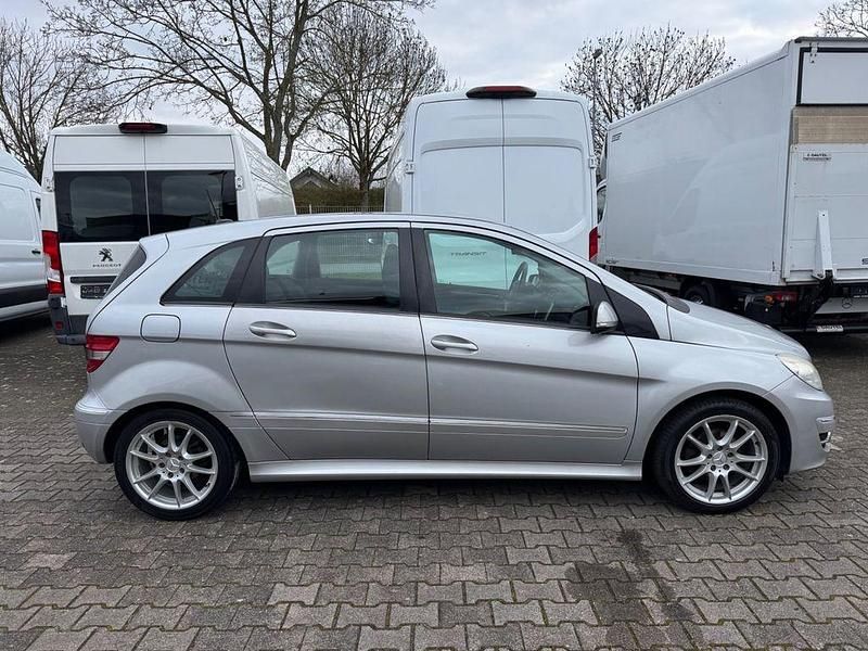 Gebraucht Mercedes B170 116 PS (85 kW) 2008 Silber Van / Kleinbus