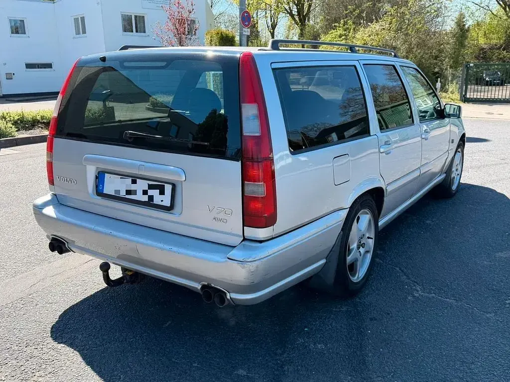Usata Volvo V70 193 CV (141 kW) 1997 Argento Station wagon