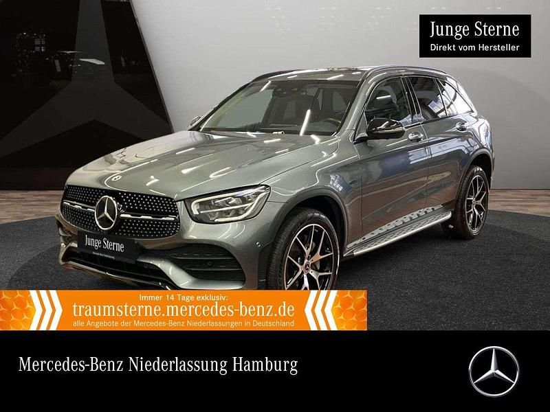 Grau Gebraucht 2021 Mercedes GLC300e AMG SUV | 37.890 € (Etwas zu teuer) - Bild 1/3