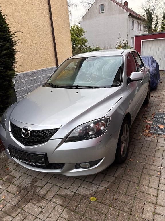 Silber Gebraucht 2006 Mazda 3 Comfort Limousine | 2.599 € (Etwas zu teuer) - Bild 1/4