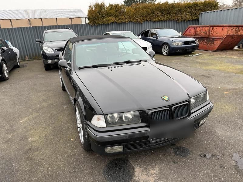 Gebraucht BMW 320 Cabriolet 150 PS (110 kW) 1997 Schwarz Cabrio