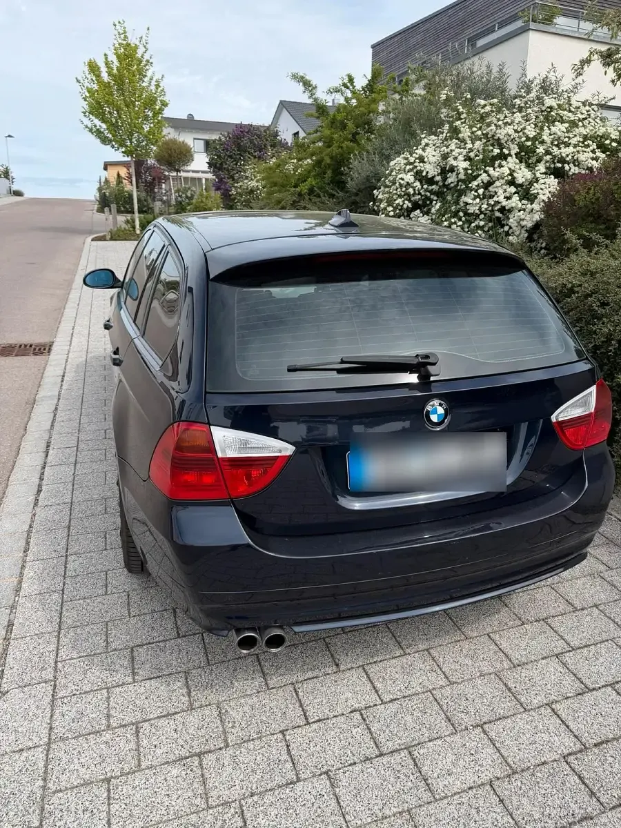 Używany BMW 330 231 KM (169 kW) 2007 Niebieski Kombi