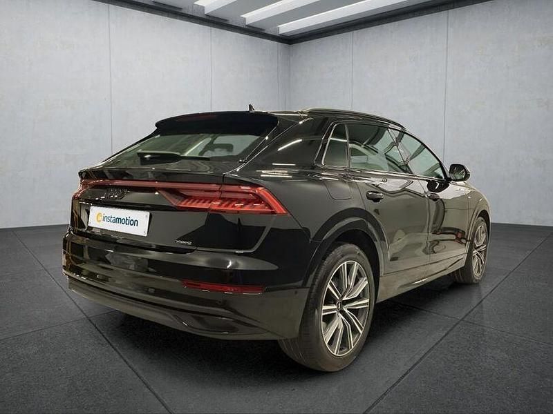 Gebraucht Audi Q8 286 PS (210 kW) 2022 Schwarz SUV