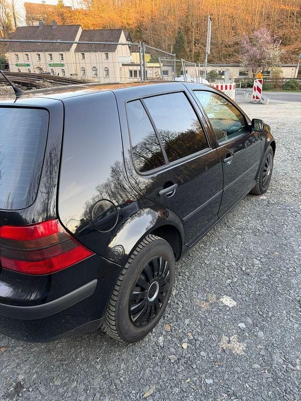 Gebraucht VW Golf IV 75 PS (55 kW) 2002 Schwarz Limousine