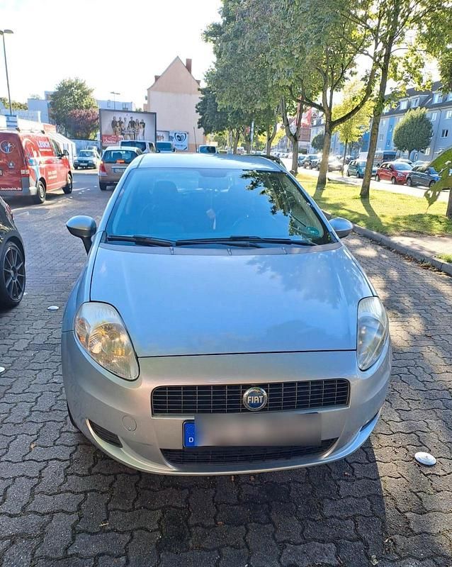 Silber Gebraucht 2006 Fiat Punto Kleinwagen | 2.600 € (Teuer) - Bild 1/4