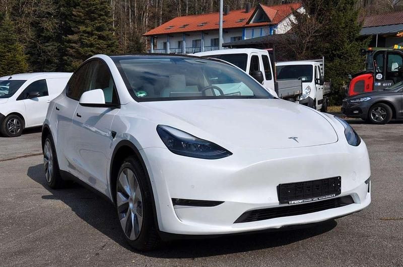 Gebraucht Tesla Model Y 378 kW (514 PS) 2022 Weiß SUV