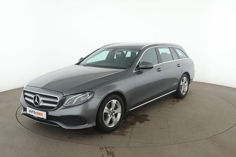 Gebraucht Mercedes E200 Avantgarde 184 PS (135 kW) 2017 Silber Kombi