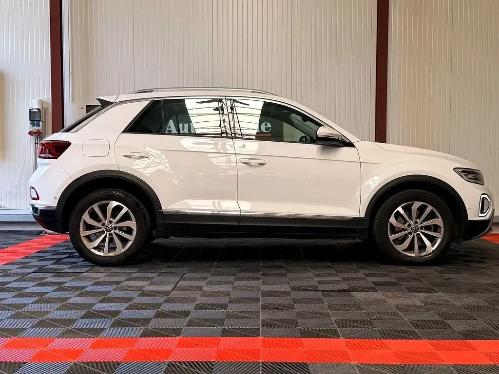 Gebraucht VW T-Roc Style 150 PS (110 kW) 2023 Weiß SUV
