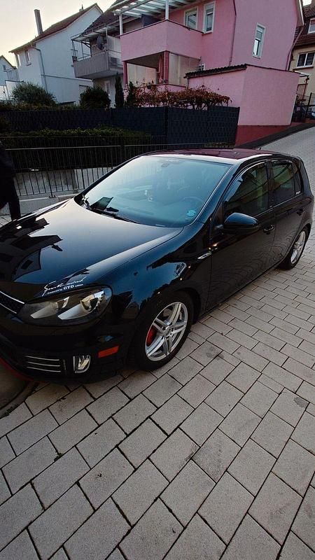 Schwarz Gebraucht 2009 VW Golf VI Highline Kleinwagen | 6.000 € - Bild 1/4