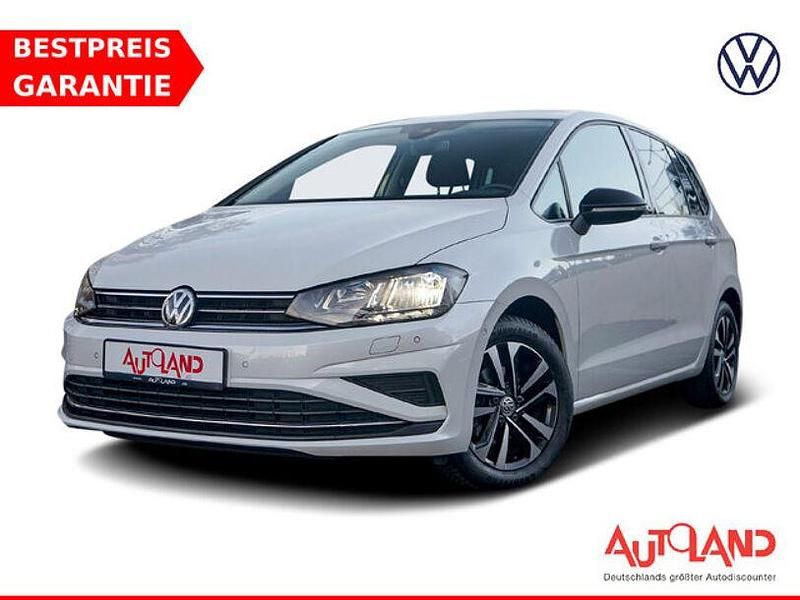 Weiß Gebraucht 2019 VW Golf Sportsvan IQ Drive Van / Kleinbus | 17.950 € (Etwas zu teuer) - Bild 1/4