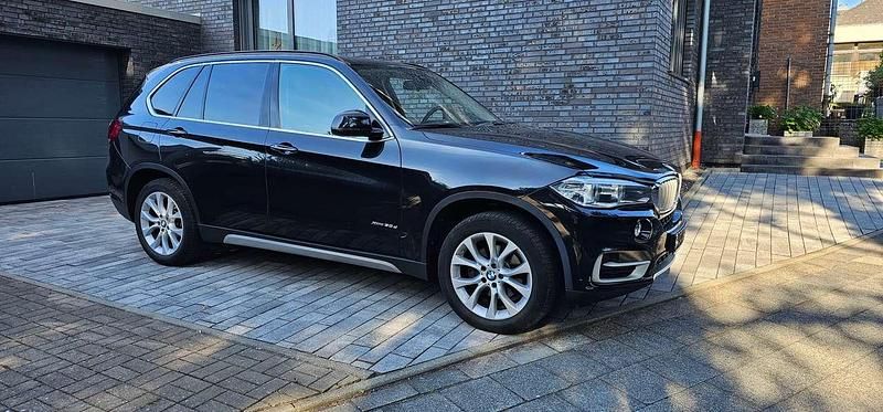 Gebraucht BMW X5 258 PS (189 kW) 2015 Saphirschwarz SUV