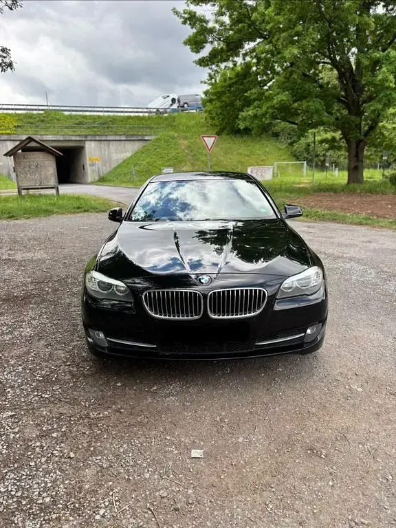 Second-hand BMW 520 184 CP (135 kW) 2012 Negru Break