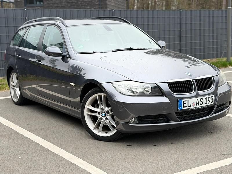 Second-hand BMW 318 122 CP (89 kW) 2006 Gri Break