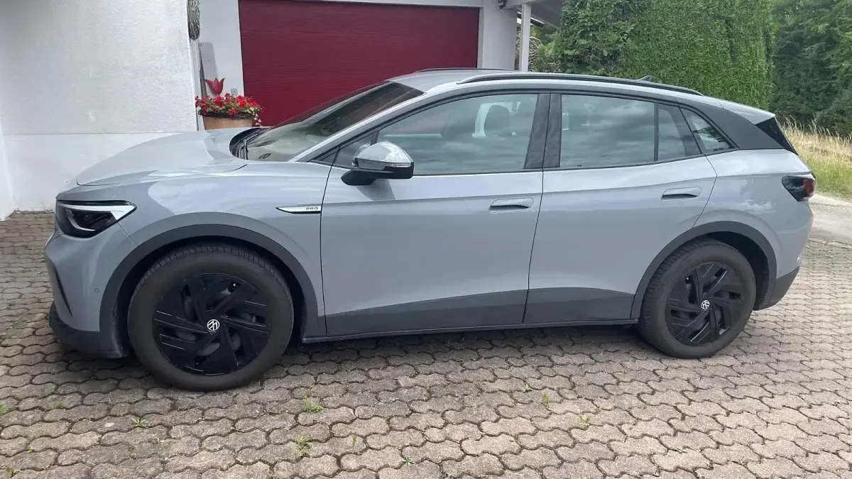Gebraucht VW ID.4 Pro Performance 150 kW (204 PS) 2023 Grau SUV