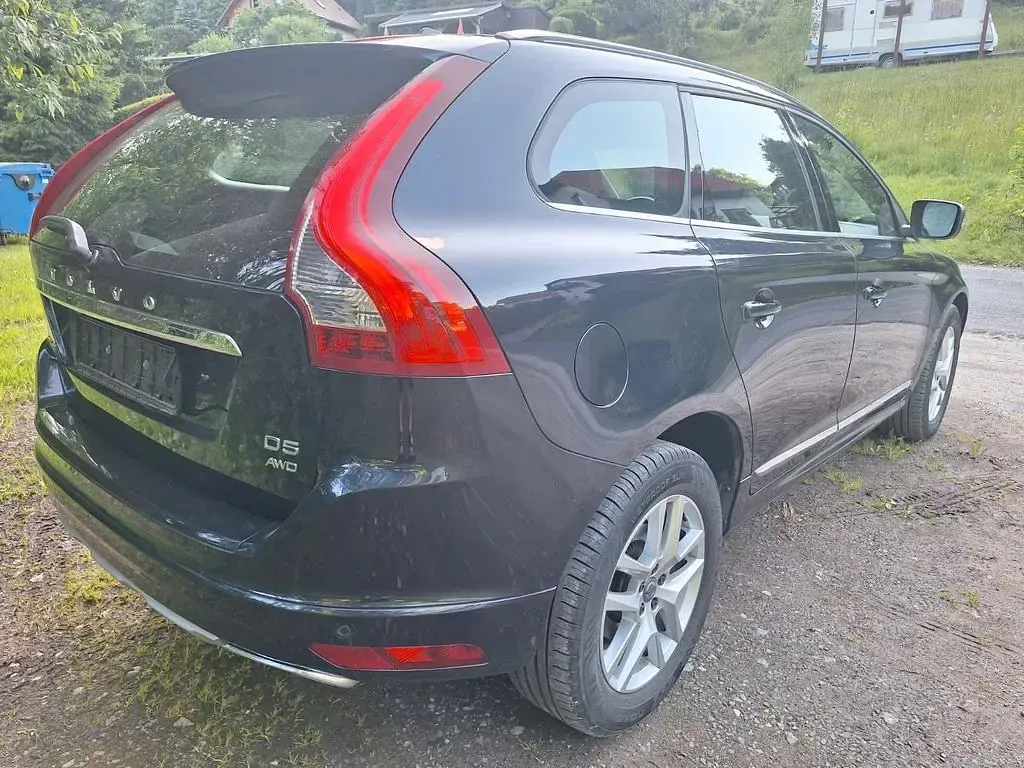 Gebraucht Volvo XC60 Summum 220 PS (161 kW) 2016 Blau SUV