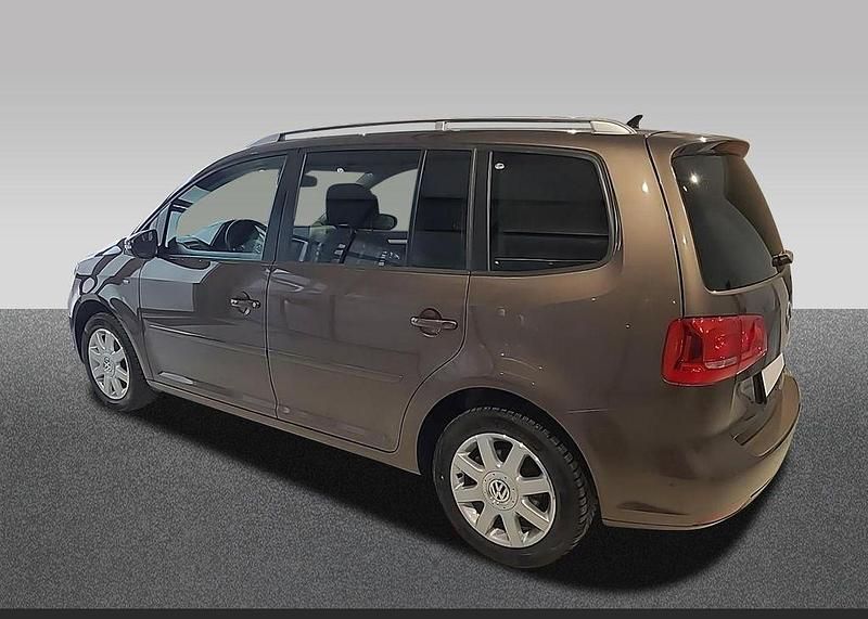Gebraucht VW Touran Cup 105 PS (77 kW) 2014 Braun Van / Kleinbus