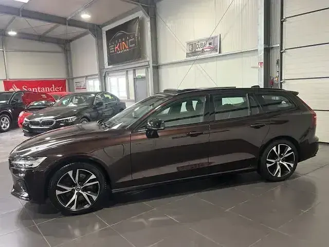 Gebraucht Volvo V60 341 PS (250 kW) 2021 Braun Kombi