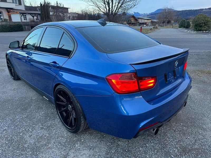 Gebraucht BMW 335 306 PS (225 kW) 2012 Blau Limousine