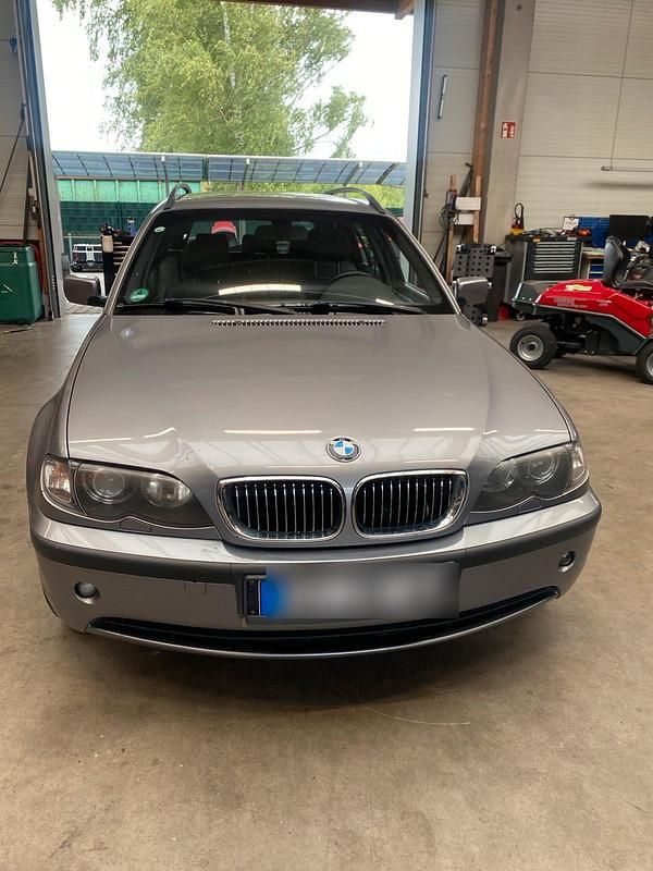 Gebraucht 2005 BMW 330 Kombi | 3.800 € (Fairer Preis) - Bild 1/4