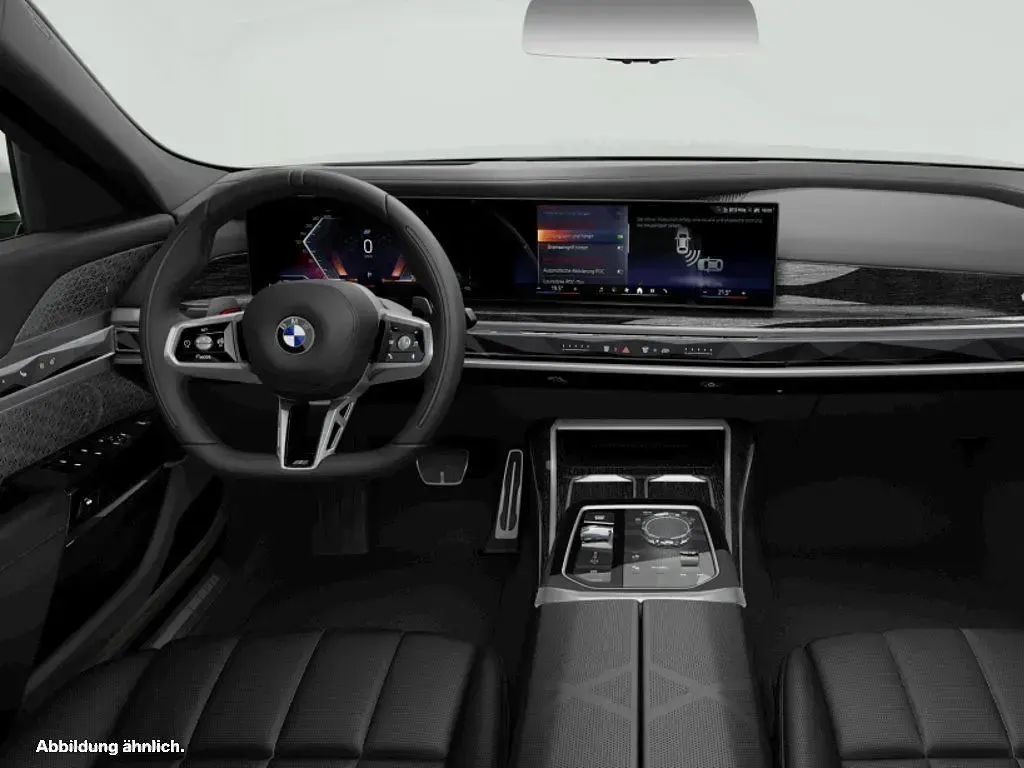Gebraucht BMW 750e Comfort Edition 489 PS (359 kW) 2025 Mineralweiß metallic Limousine