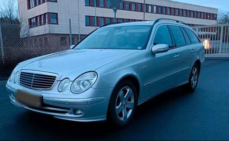 Gebraucht Mercedes E320 Avantgarde 224 PS (164 kW) 2006 Silber Kombi