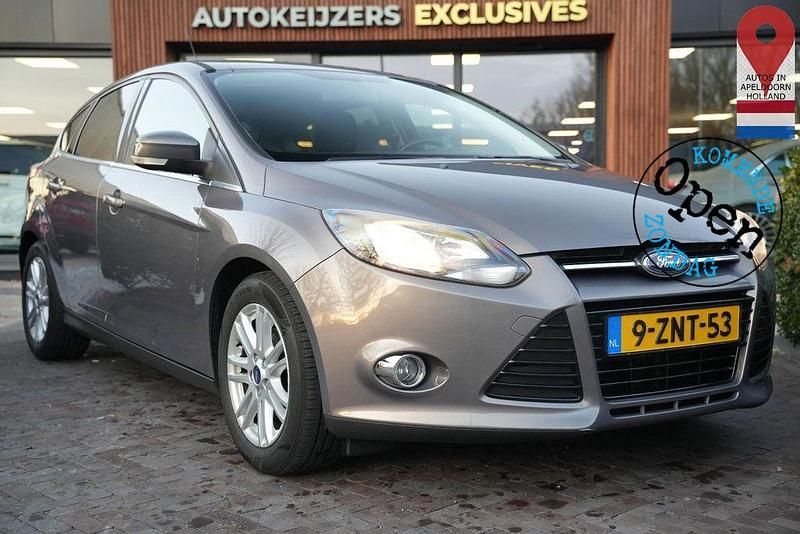 Gebraucht Ford Focus Titanium 125 PS (91 kW) 2013 Grau Limousine