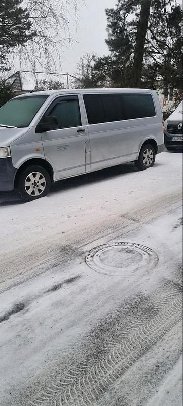 Silber Gebraucht 2006 VW Caravelle Van / Kleinbus | 4.950 € (Guter Preis) - Bild 1/4