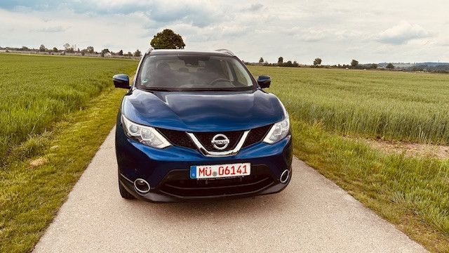 Blau Gebraucht 2016 Nissan Qashqai Acenta SUV | 17.900 € (Etwas zu teuer) - Bild 1/4