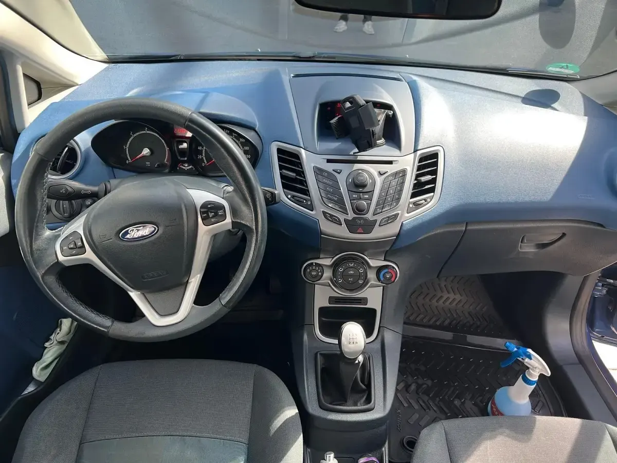 Gebraucht Ford Fiesta 90 PS (66 kW) 2009 Blau Limousine
