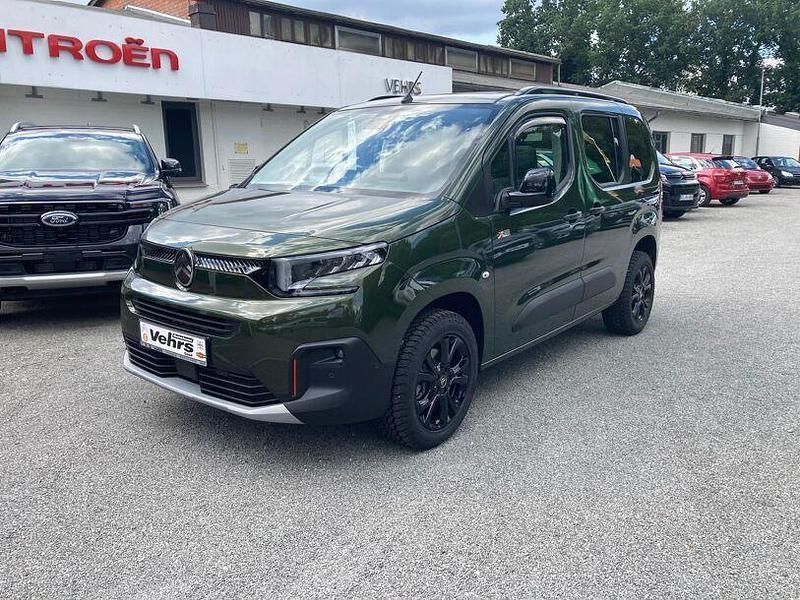 Gebraucht Citroën Berlingo 131 PS (96 kW) 2024 Grün Van / Kleinbus