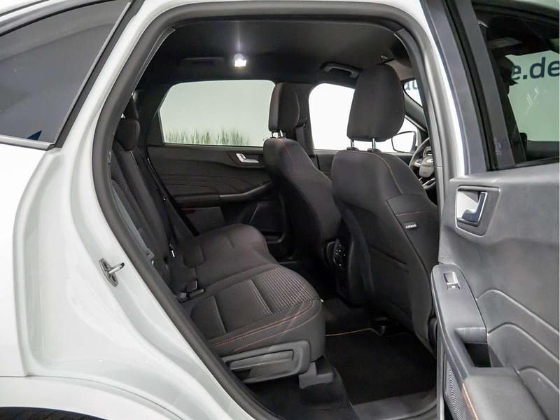 Gebraucht Ford Kuga ST-Line 224 PS (164 kW) 2024 Weiß SUV