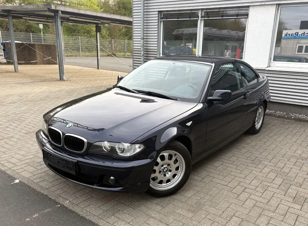 Gebraucht BMW 318 Exclusive 150 PS (110 kW) 2006 Blau Coupé
