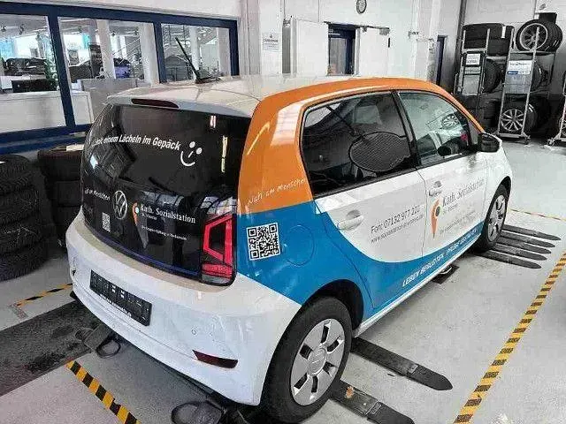 Gebraucht VW e-up! Edition 61 kW (83 PS) 2023 Weiß Kleinwagen