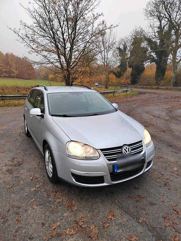 Silber Gebraucht 2009 VW Golf VI Trendline Kombi | 1.500 € - Bild 1/4
