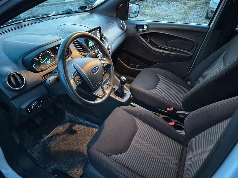 Gebraucht Ford Ka Plus Active 86 PS (63 kW) 2019 Weiß Kleinwagen