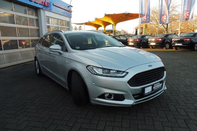 Gebraucht Ford Mondeo Titanium 150 PS (110 kW) 2017 Silber Limousine