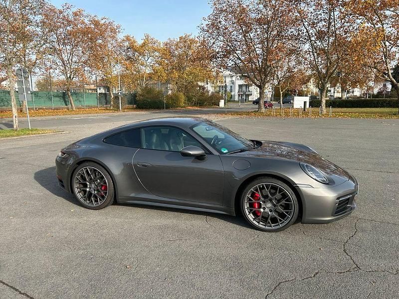 Grau Gebraucht 2020 Porsche 911 Carrera S Coupé | 131.600 € (Etwas zu teuer) - Bild 1/4