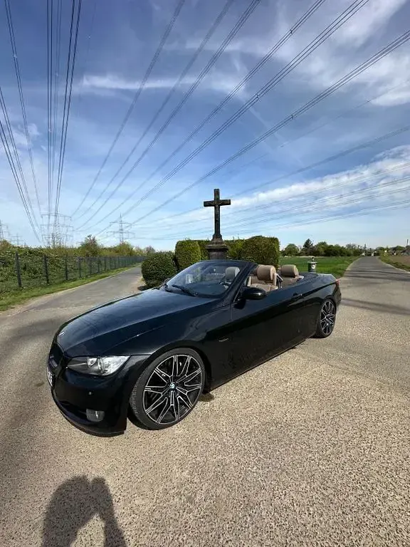 Gebraucht BMW 330 Cabriolet 272 PS (200 kW) 2007 Schwarz Cabrio