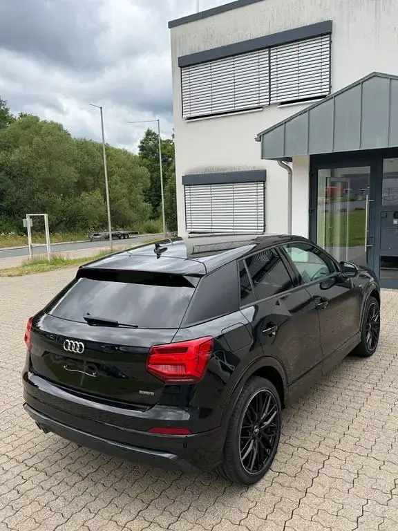 Gebraucht Audi Q2 Sport 190 PS (139 kW) 2019 Schwarz SUV