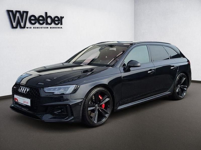 Gebraucht Audi RS4 Ambiente 450 PS (330 kW) 2018 Mythosschwarz metallic Kombi