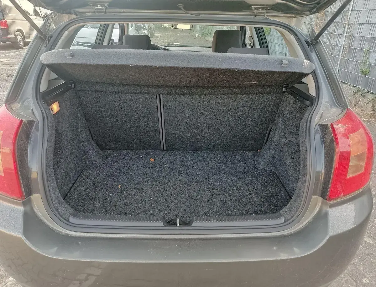 Gebraucht Toyota Corolla 90 PS (66 kW) 2004 Grün Limousine